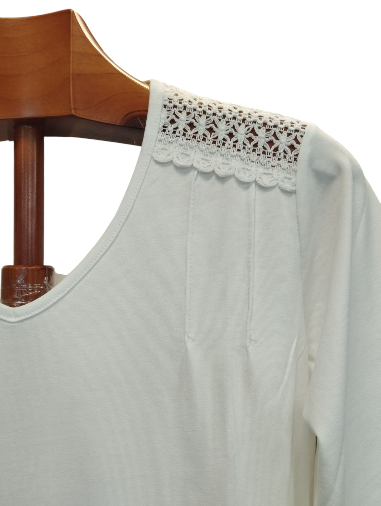 Camiseta blanca crochet