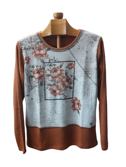 Camiseta flores teja